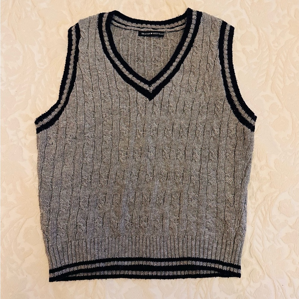 Brandy Melville Grey cable knit vest